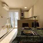 Elegante Linate Apartman *