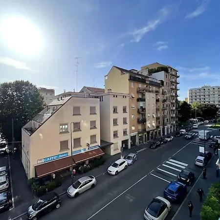 Elegante Linate Apartment *