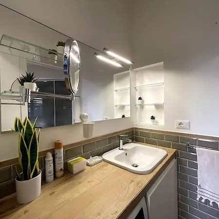 Apartment Elegante Linate Milan